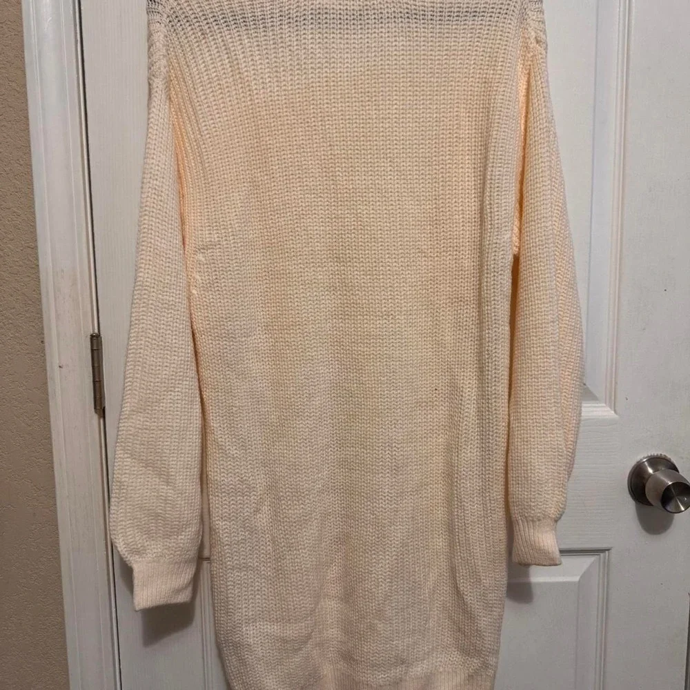 Cream cable knit sweater dress with pockets Size S